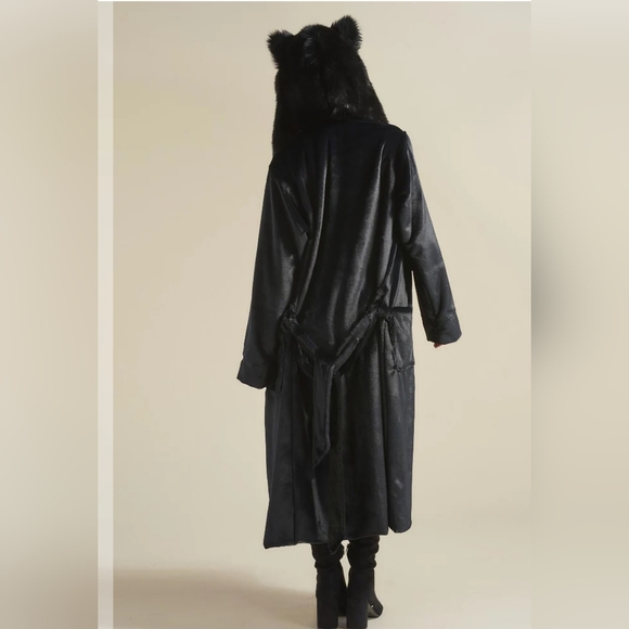 Spirithoods black panther faux fur robe with hood/ears small - Picture 2 of 7